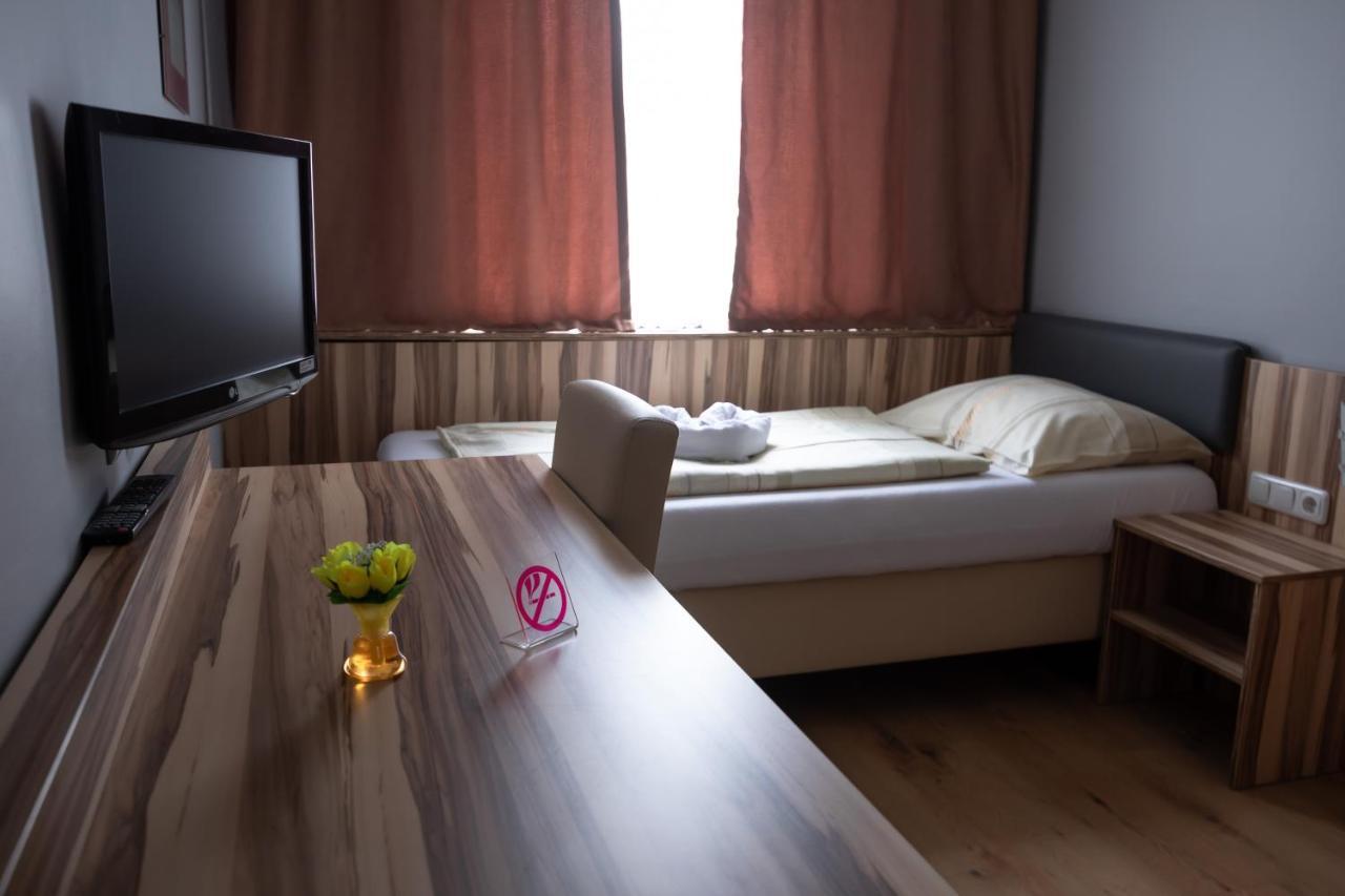 Hotel Am Limes Enns Luaran gambar